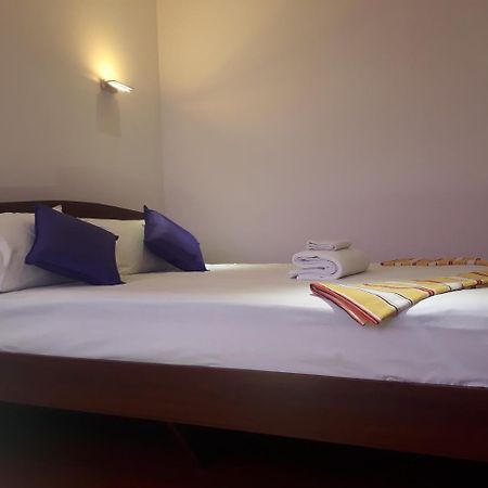 Brinthavanam Days Inn Jaffna Kültér fotó